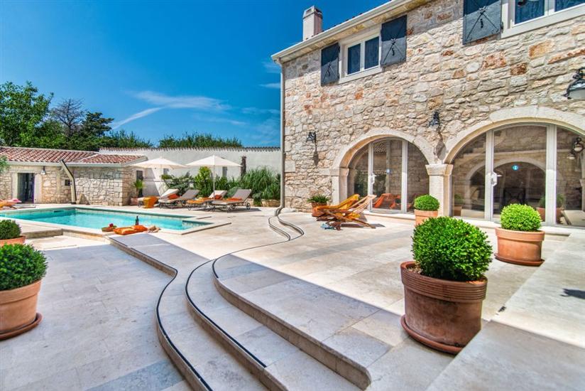 House K1, for 8 persons