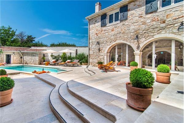 House K1, for 8 persons