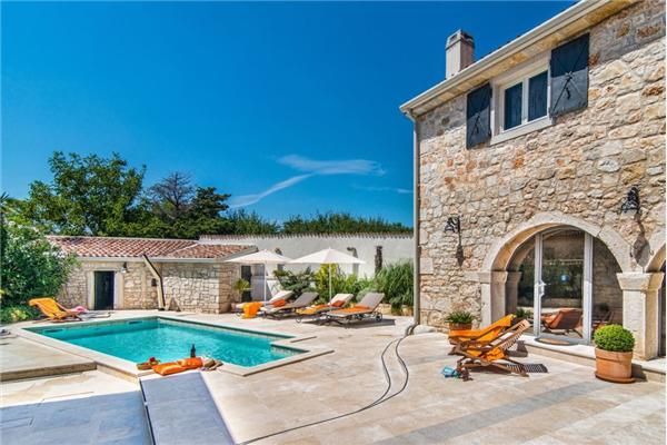 House K1, for 8 persons