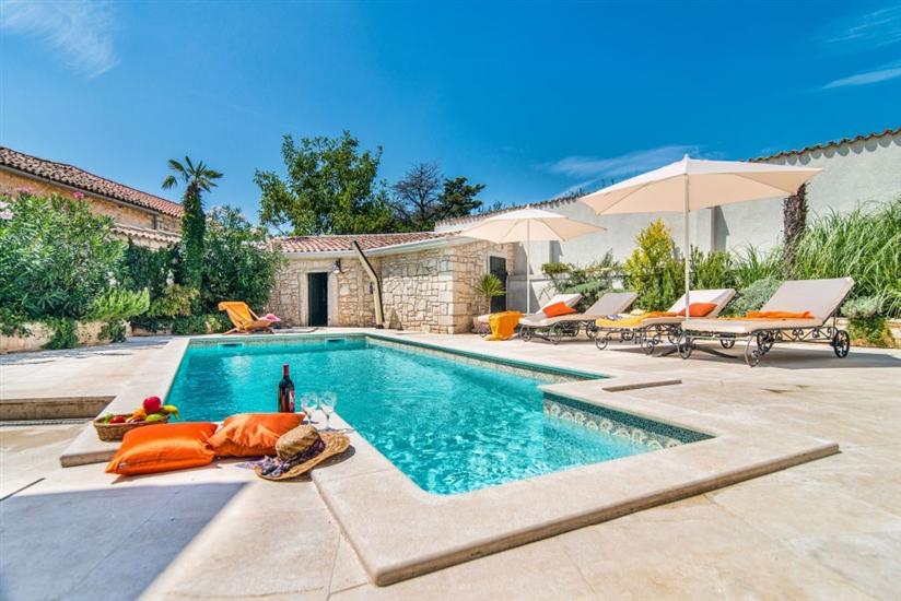 House K1, for 8 persons