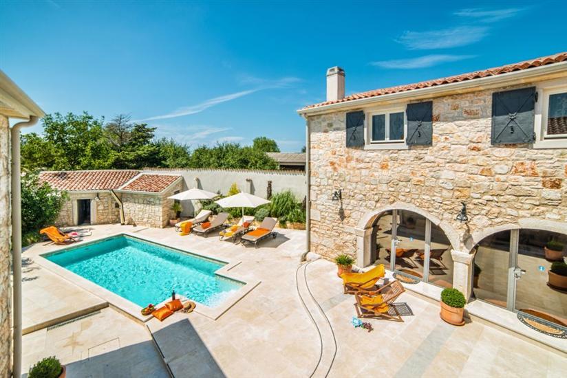 House K1, for 8 persons