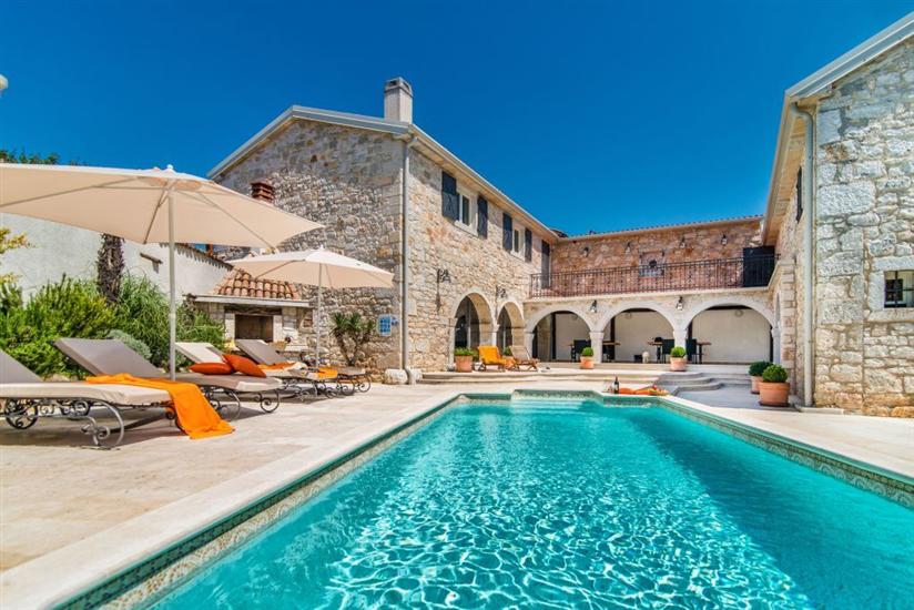 House K1, for 8 persons