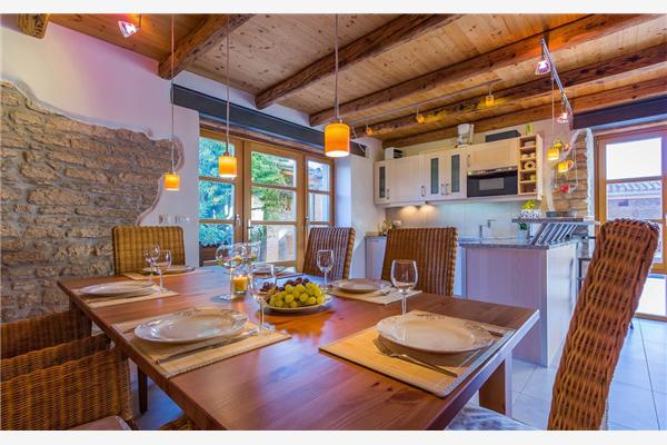 House K1, for 11 persons