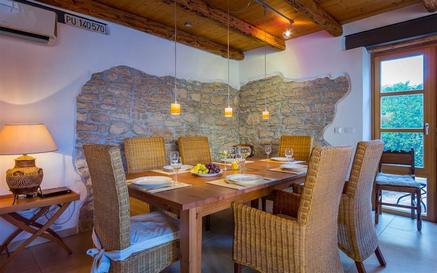 House K1, for 11 persons