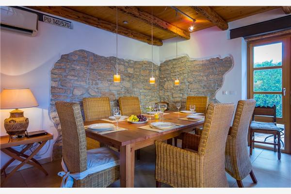 House K1, for 11 persons