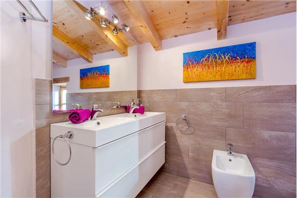 House K1, for 11 persons