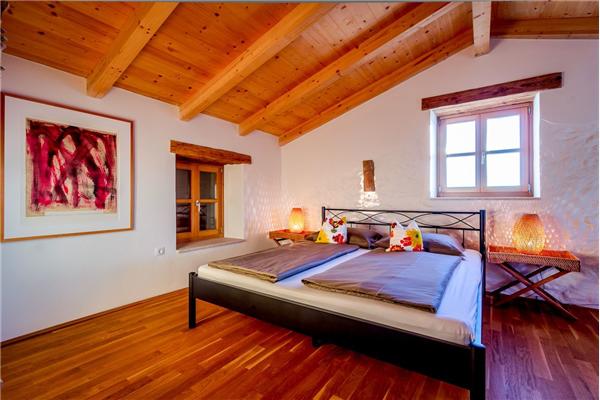 House K1, for 11 persons