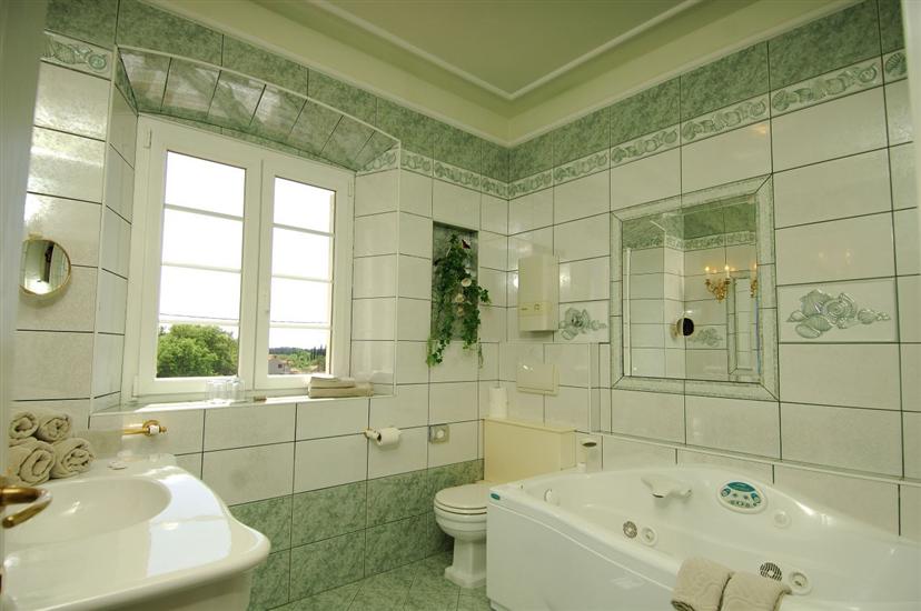 House K1, for 8 persons