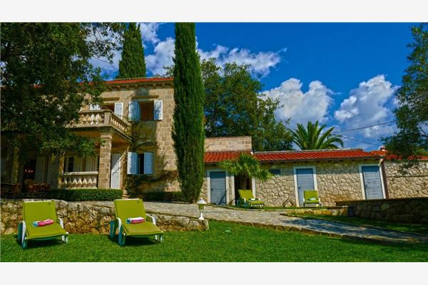 House K1, for 8 persons