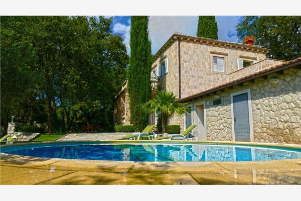 House K1, for 8 persons