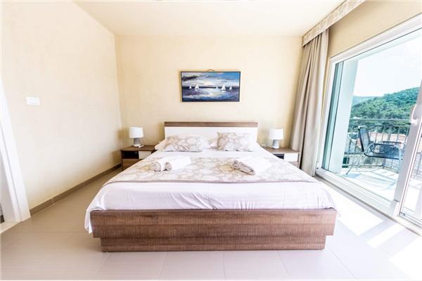 House K1, for 10 persons