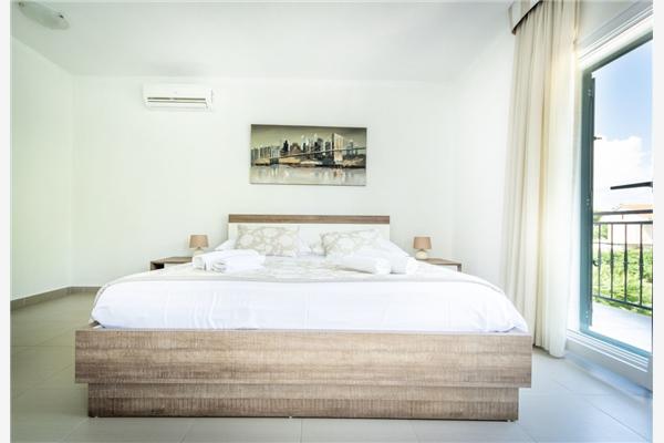 House K1, for 10 persons