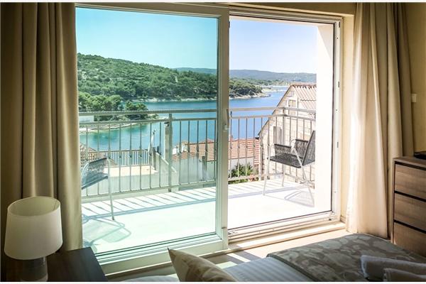 House K1, for 10 persons