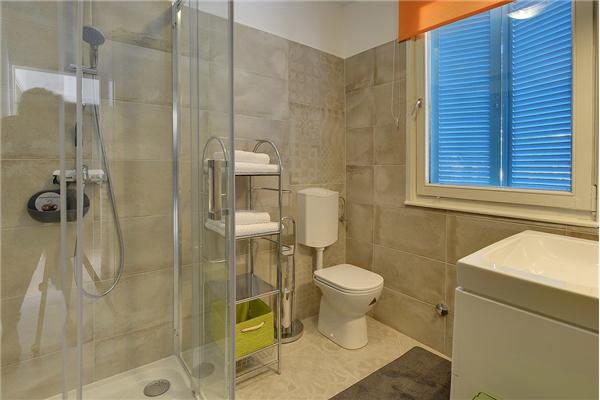 House K1, for 16 persons