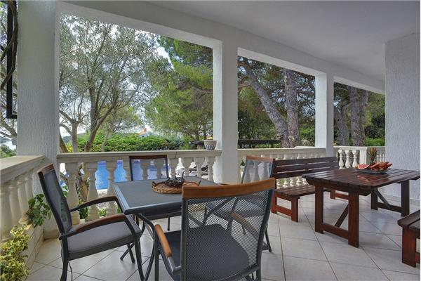 House K1, for 16 persons