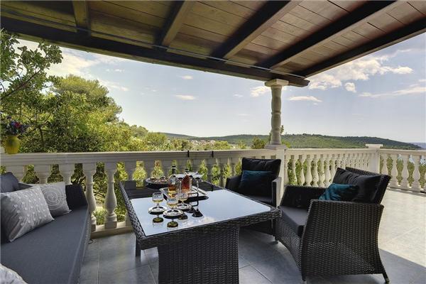 House K1, for 16 persons