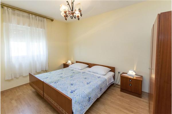 Apartment A1, for 6 persons