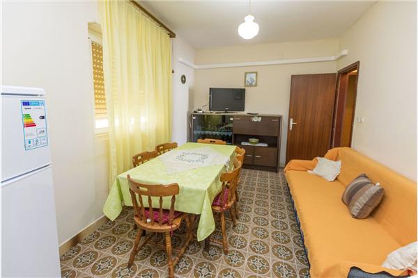 Apartment A1, for 6 persons