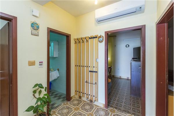 Apartment A1, for 6 persons