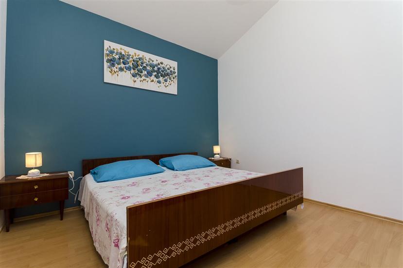 Apartment A2, for 3 persons