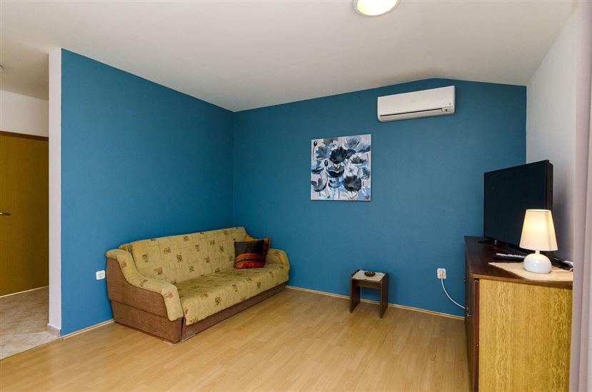 Apartment A2, for 3 persons