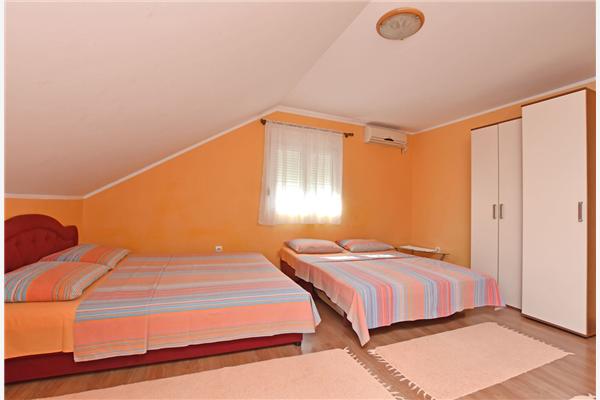 Apartment A2, for 4 persons