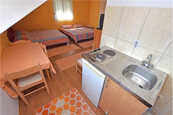 Apartment A2, for 4 persons
