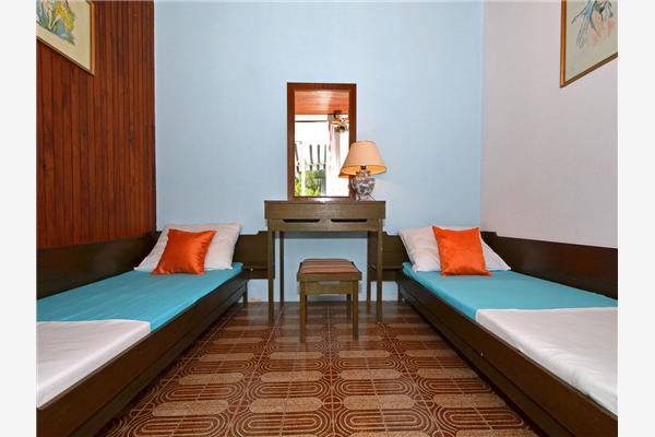 Apartment A4, for 5 persons