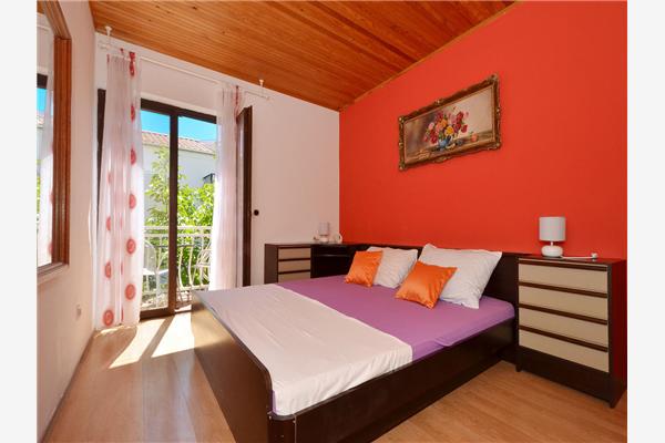 Apartment A4, for 5 persons