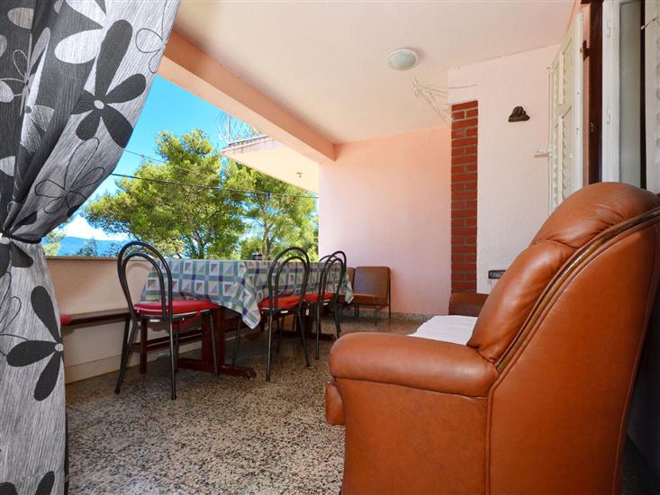 Apartment A4, for 5 persons