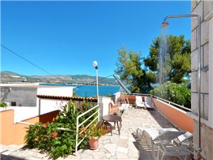 Apartments Josipa Arbanija (Ciovo), Size 30.00 m2, Airline distance to the sea 20 m