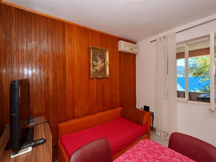 Apartment A4, for 5 persons