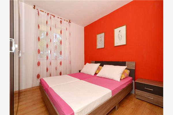 Apartment A4, for 5 persons