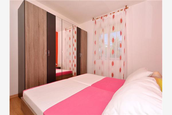 Apartment A4, for 5 persons