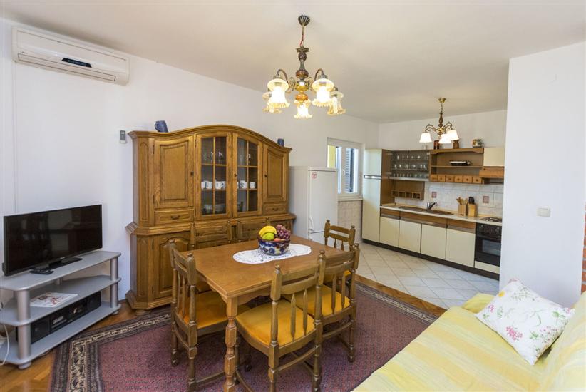 Apartment A1, for 4 persons