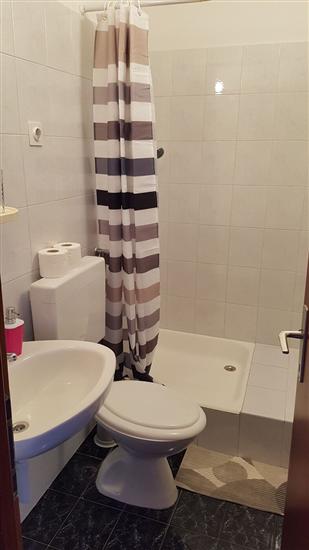 Room S1, for 3 persons