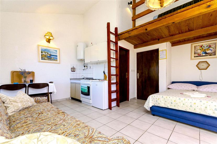 Apartment A1, for 3 persons