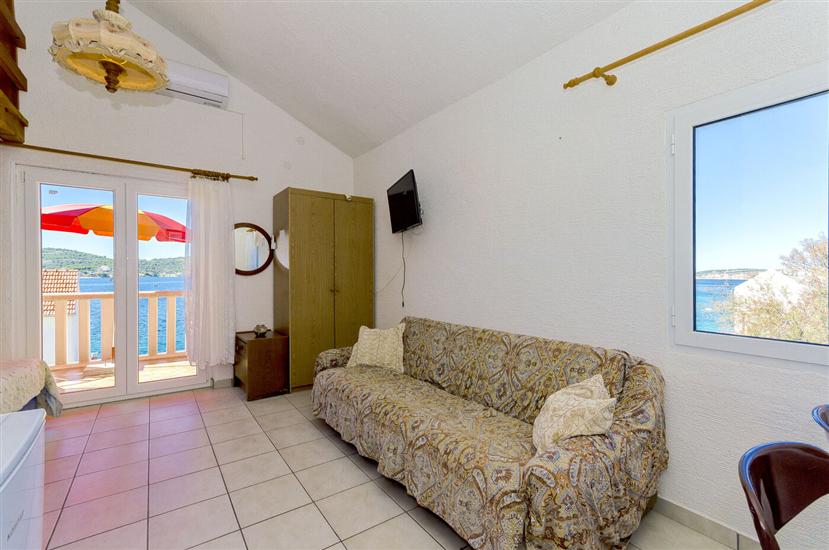 Apartment A1, for 3 persons