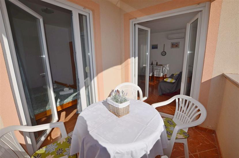 Apartment A1, for 4 persons