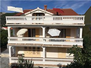 Apartments Anamari Banjol - island Rab, Size 70.00 m2, Airline distance to the sea 50 m, Airline distance to town centre 800 m