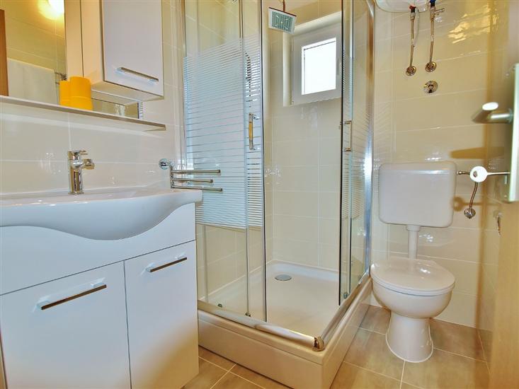 Apartment A3, for 6 persons