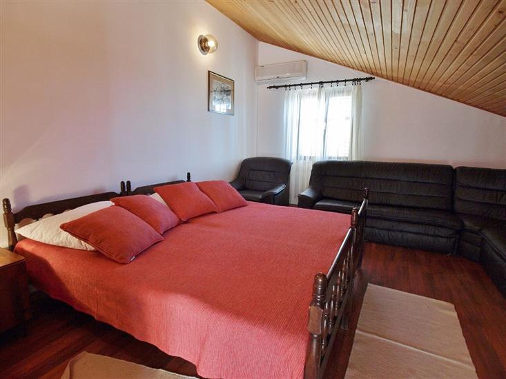 Apartment A3, for 6 persons