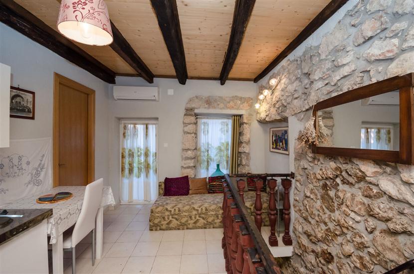 Apartment A1, for 3 persons