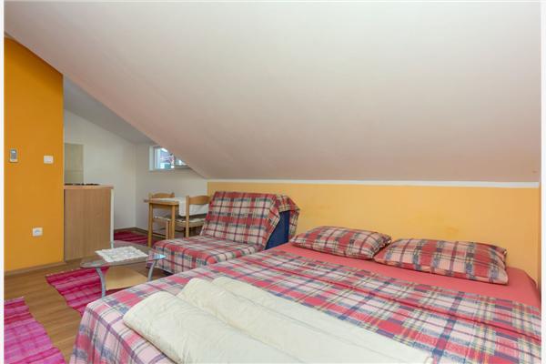 Apartment A4, for 3 persons