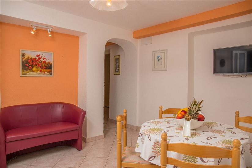 Apartment A5, for 4 persons