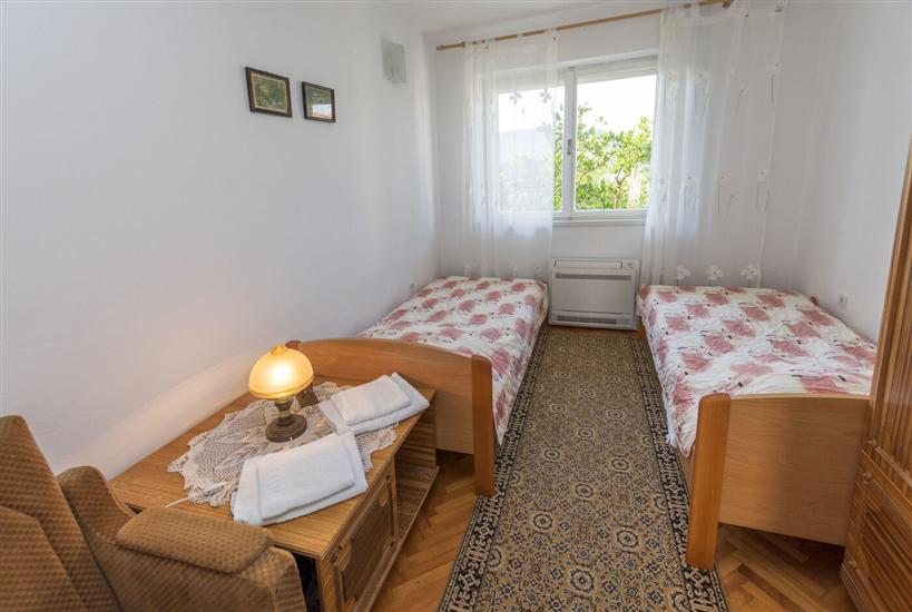 Apartment A1, for 7 persons