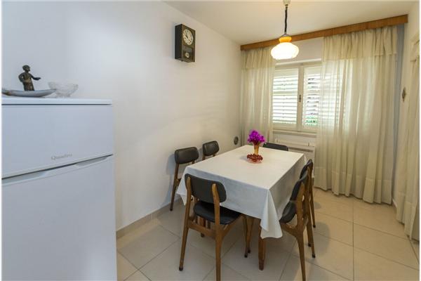 Apartment A1, for 7 persons