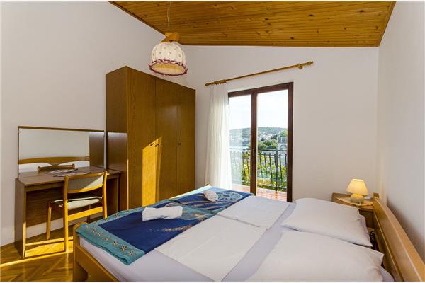 Apartment A3, for 5 persons