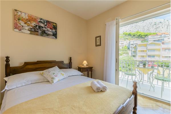 Apartment A5, for 5 persons