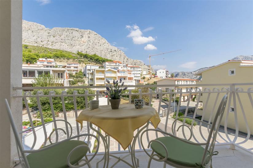 Apartment A5, for 5 persons